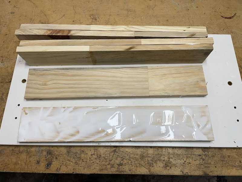 limning af 2 stykker træ for at lave 20 mm tykkelse