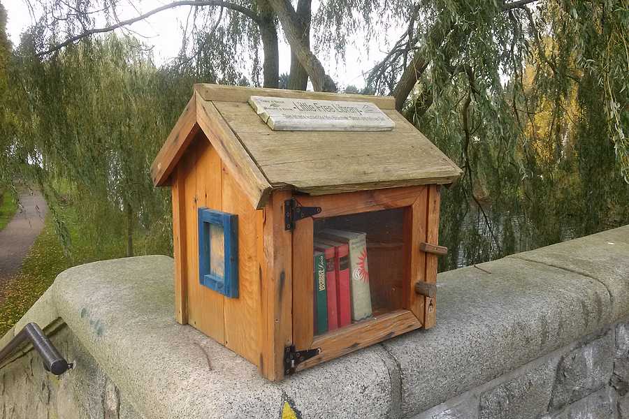 Mini bibliotek - hus fra Hamburg