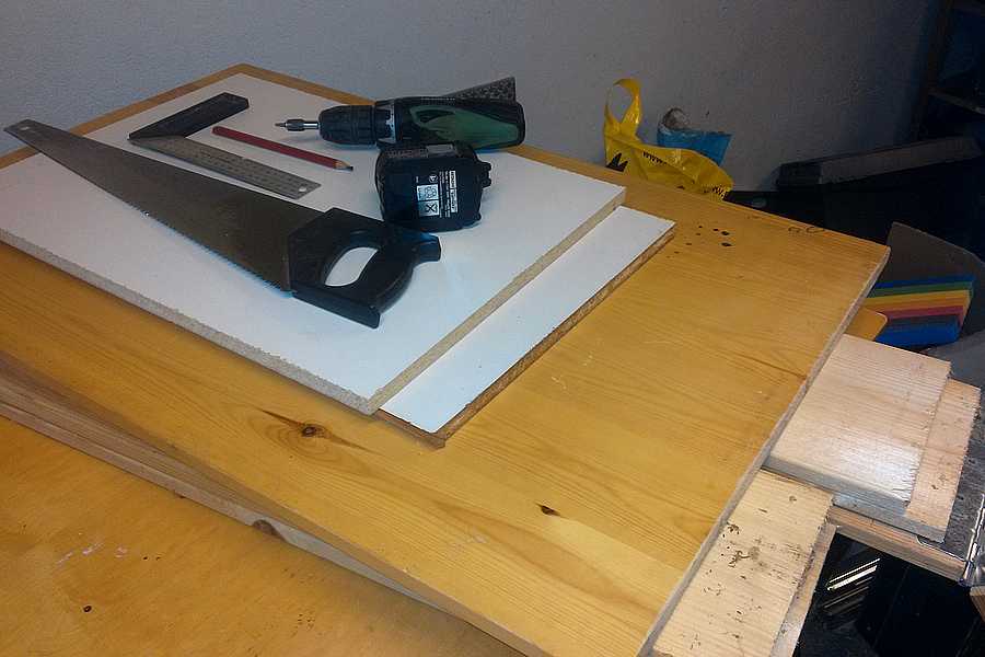 Mini bibliotek - råmateriale