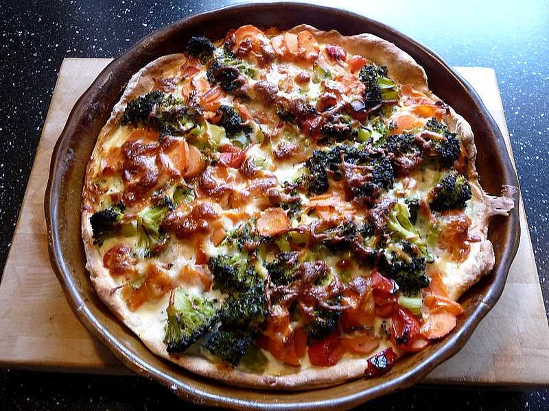 gullerod-broccoli tærte 