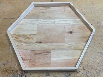 Færdig bund til 6 kantede foderhus - indersiden